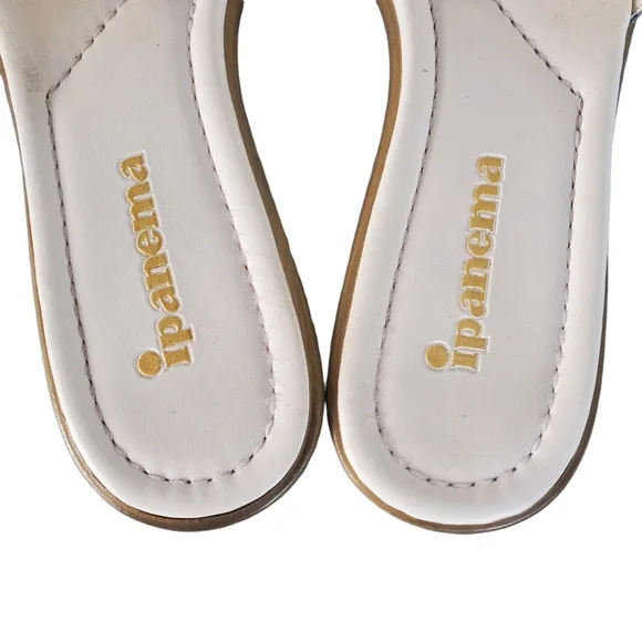 LAST CHANCE OFFER** Ipanema White Leather Floral Sandals - Picture 4 of 10